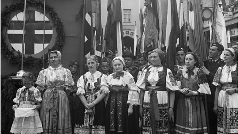 Výstavu sng z obdobia vojnovej slovenskej republiky ukončia kurátorky a koncert - sen a skutocnost - s n. archiv