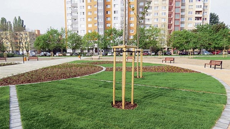 Ovsištské námestie je dokončené, na rad príde námestie hraničiarov - ovsistske1