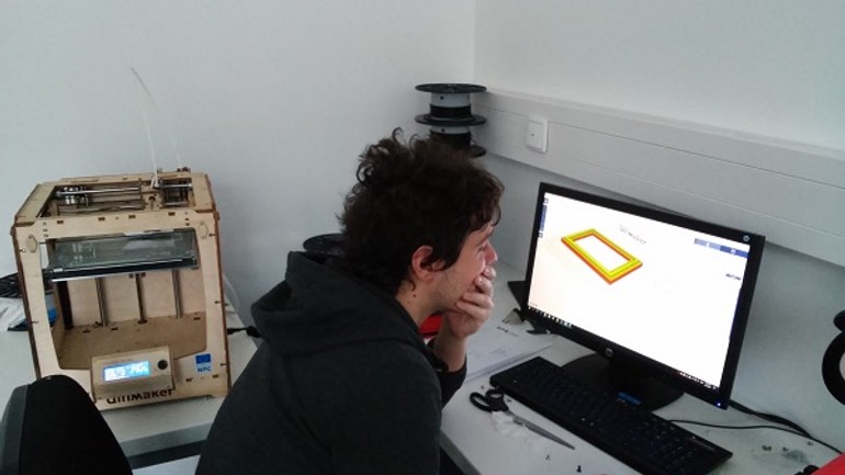 Chceli by ste si vyskúšať 3d tlačiareň alebo laserovú rezačku? teraz máte možnosť... - 20170217_095225