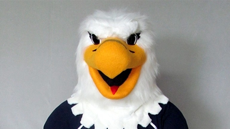 Maskot bratislavského slovana dostal meno harvy - hcslovan_maskot