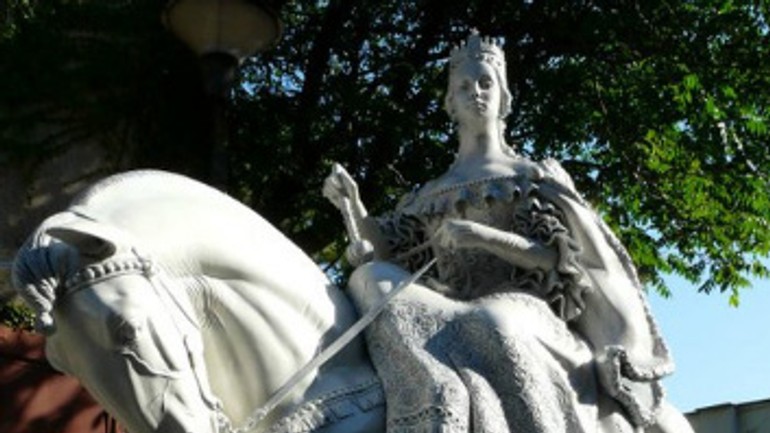 Na nábreží predstavia sochu márie terézie - Socha1