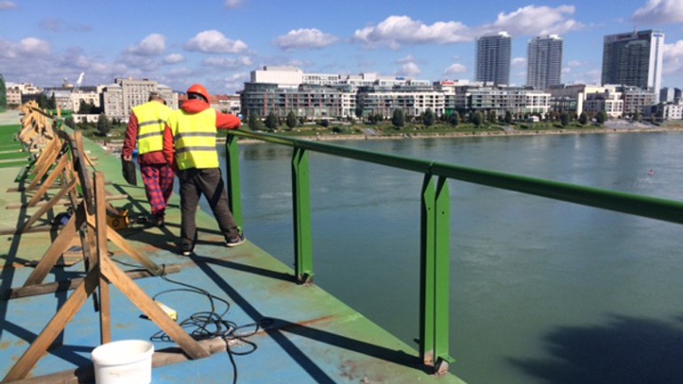 Most sa bude opäť vysúvať 9. októbra, termín dokončenia je nezmenený - stary_most