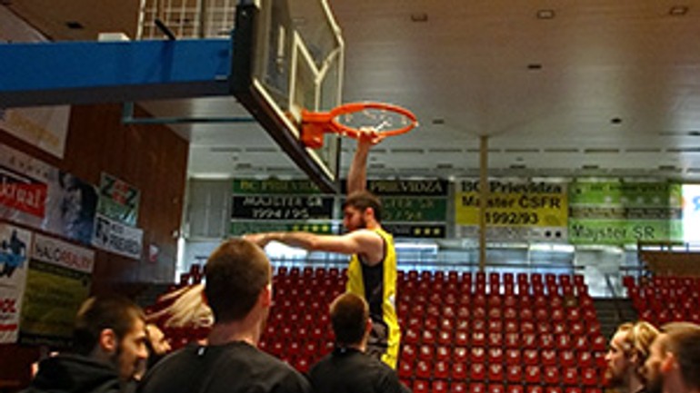 Prievidza nenastúpila na štvrtý finálový zápas s interom - bkinter_PD_sietka