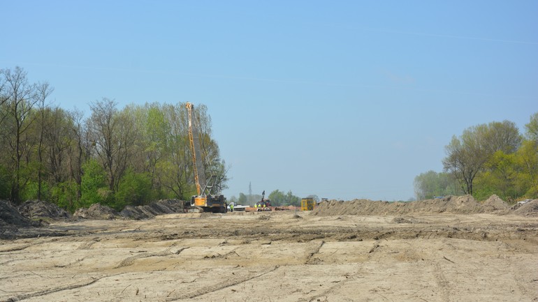 Práce medzi Zemníkom a Jaroveckým ramenom