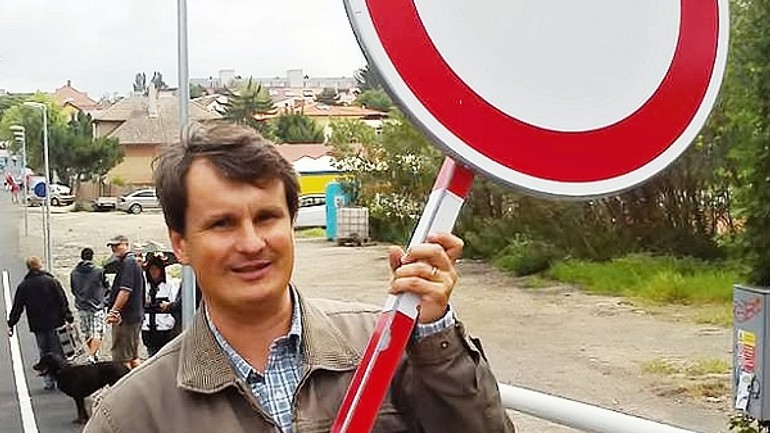 Mestskí poslanci by mali byť menej urozprávaní - Milan_Jambor