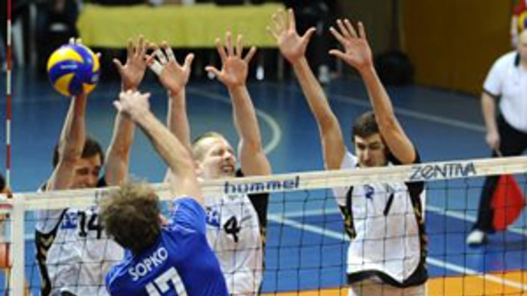 Oba bratislavské tímy volejbalistov v sobotu víťazne - Volejbal vkp svidnik