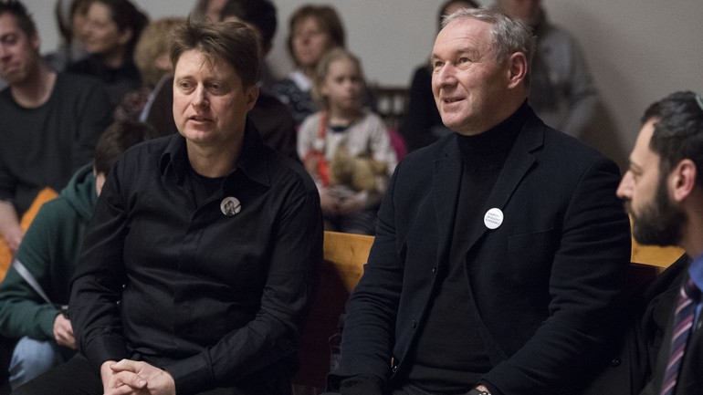 Hudobník Jozef Lupták a emeritný arcibiskup Róbert Bezák