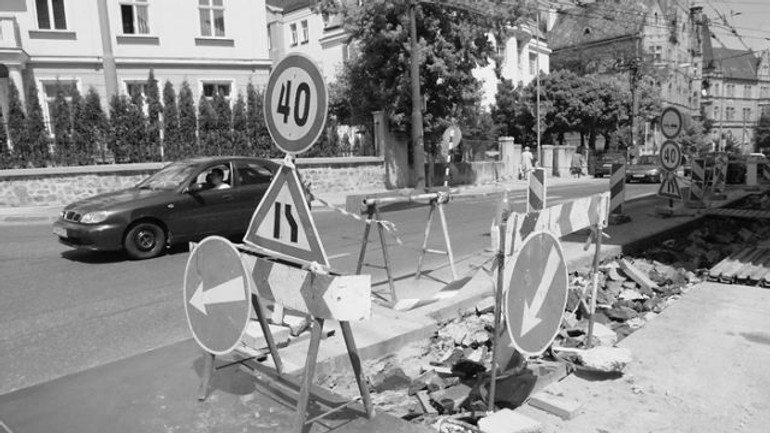 Na mudroňovej obnovia aj inžinierske siete - 200110 rozkopavka