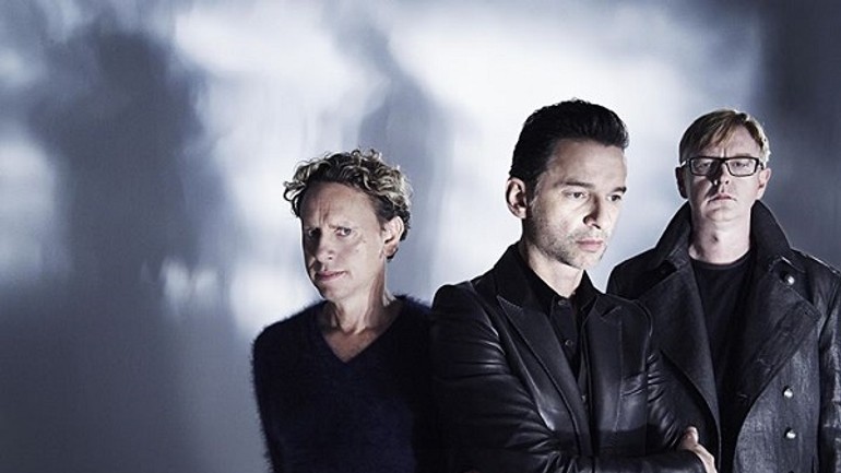 Video: členovia depeche mode odlietali z bratislavy vo výbornej nálade - Depeche Mode