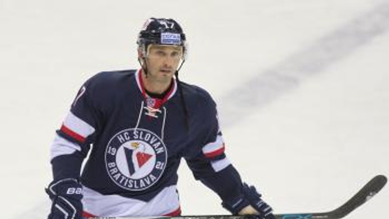 Slovan na domácom ľade zdolal lídra khl cska moskva - hcslovan_visnovsky