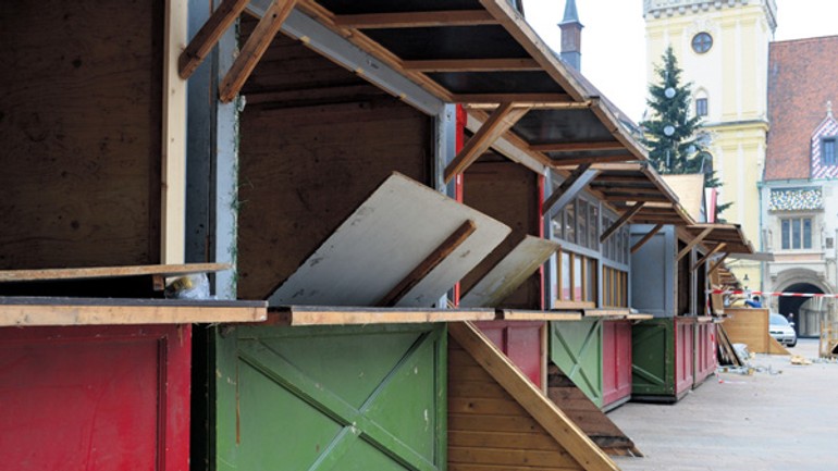 Vianočné trhy v tieni pochybností - stanky1