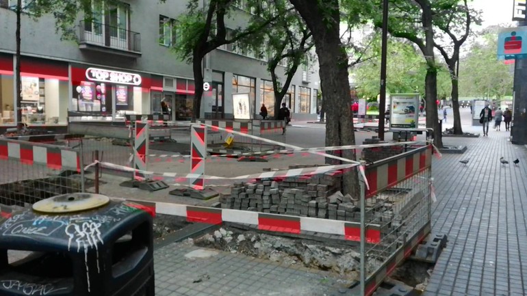 Rozkopaná Poštová ulica