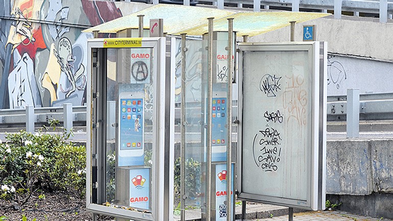 Prázdne telefónne búdky má nová firma, staré dlhy sú nezaplatené - budky1