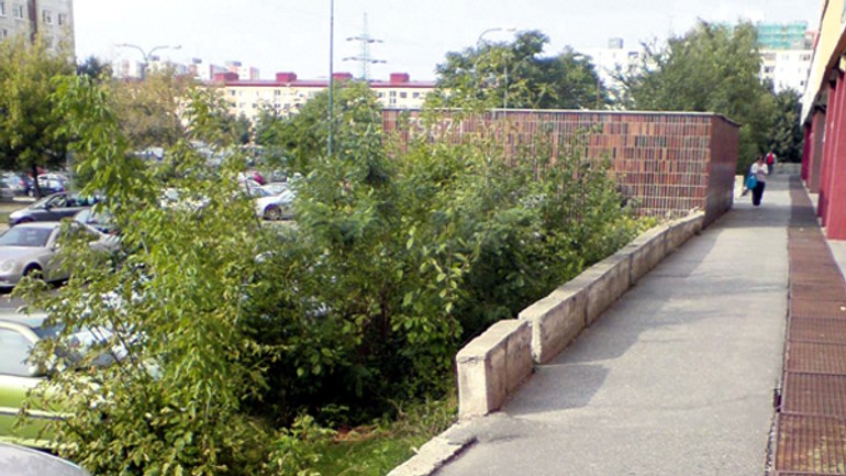 Terasa na strečnianskej je v dezolátnom stave - Terasa1