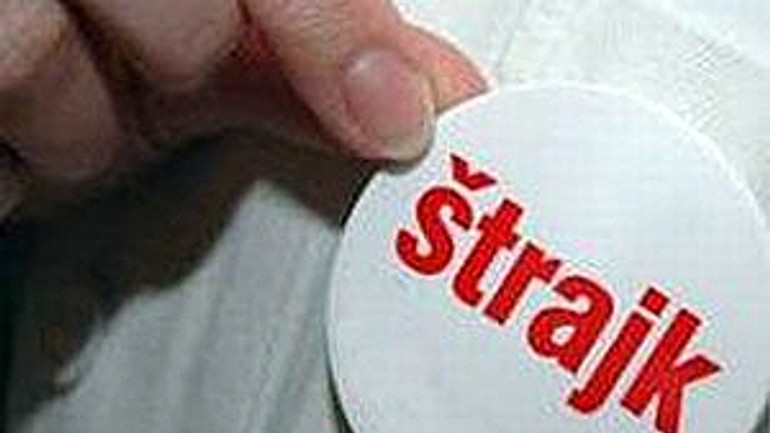 Na základnej škole karloveská sa od pondelka znova neučí - Strajk