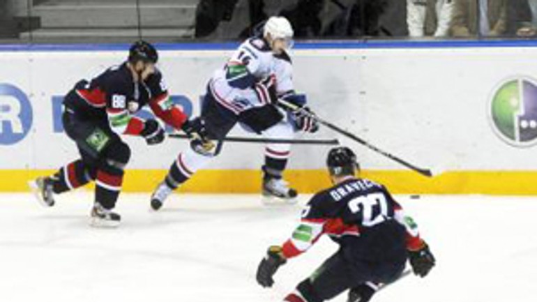 Khl: hokejisti slovana doma prehrali s torpedom 1:4 - Hcslovan torpedo1