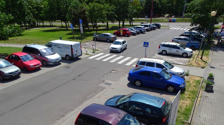 Parkovanie na Borskej