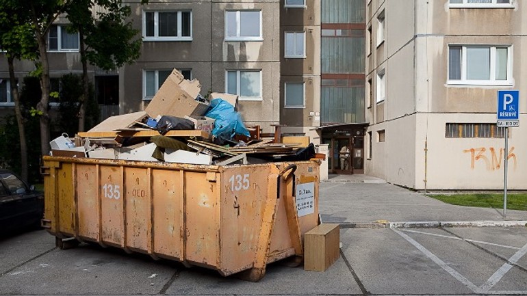 Kontajnery na objemný odpad budú pristavovať až do decembra - kontajner_petrzalka