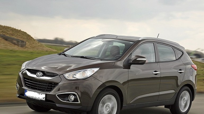 Policajti za deň vypátrali ukradnuté auto a zaistili páchateľa - hyundai-ix35-wallpaper-15576