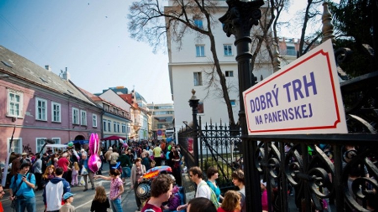 Na dobrom trhu na panenskej sa opäť stretli stovky ľudí - Dobrytrh2