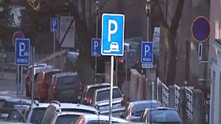 Poslanci schválili prvé pravidlá celomestského parkovania - Parkovanie2