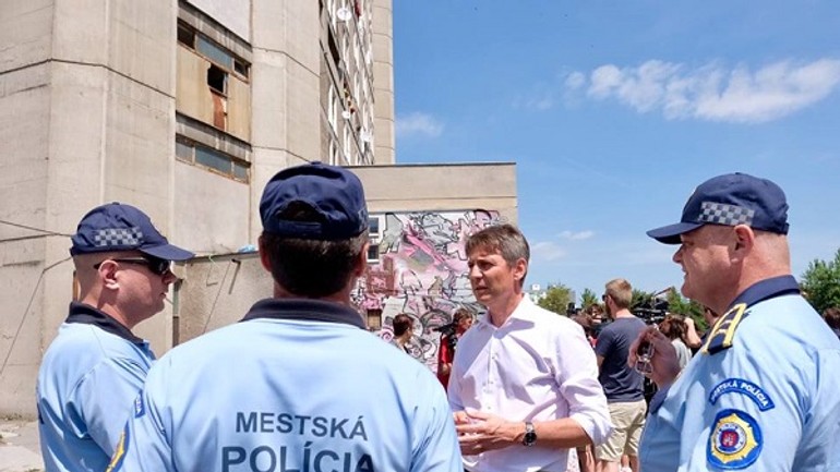 Pri pentagone zriadia prenosnú stanicu mestskej polície - p3