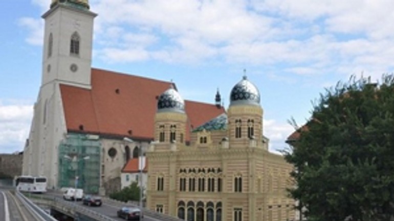 Synagóga sa možno vráti do centra mesta - synagoga_nova