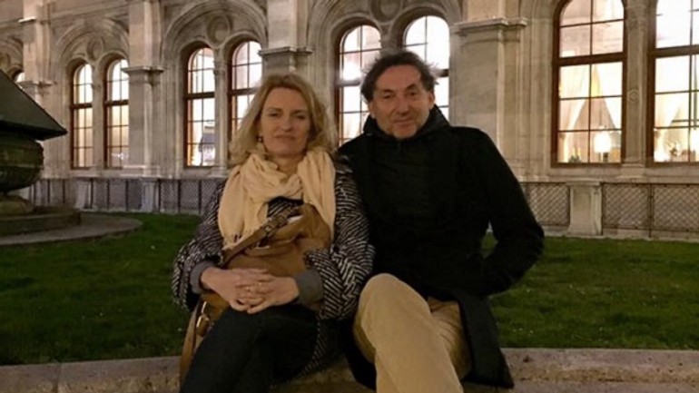 Rozhovor: ady hajdu prezradil, čo miluje na bratislave a ako sa naučil počúvať ženy - ady hajdu s manzelkou2