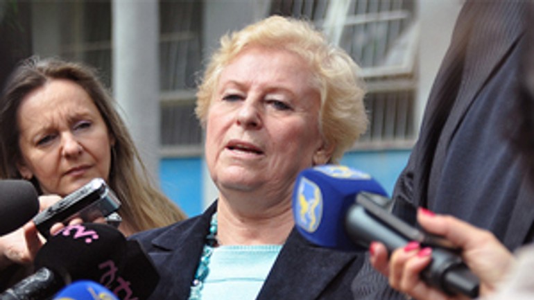 Tých 100-tisíc vraj v škole chýbalo len formálne - skola_teplicka_riaditelka