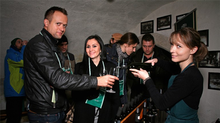 Malokarpatskí vinári v máji opäť otvoria svoje pivnice - vinna_cesta