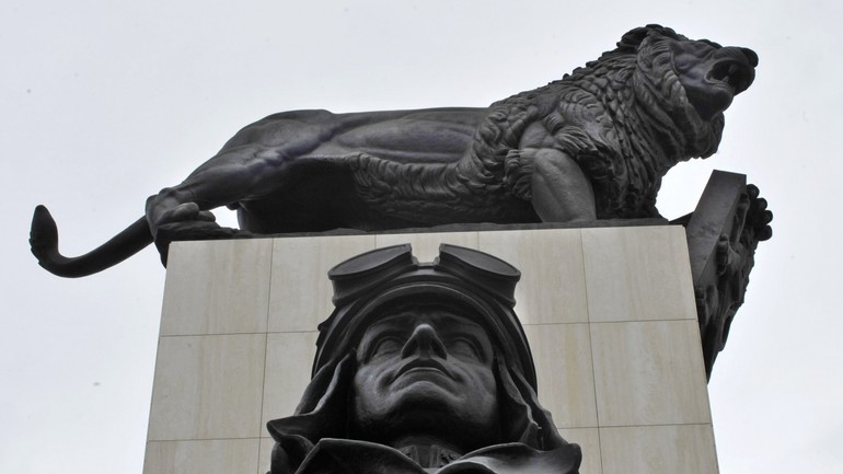 Socha M. R. Štefánika