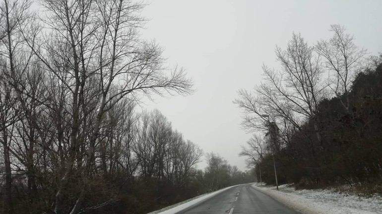 Šmykľavý stav vozovky v zime