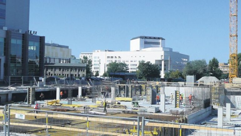 Parkovací dom má zlepšiť parkovanie pri tower 115 - Landererova1