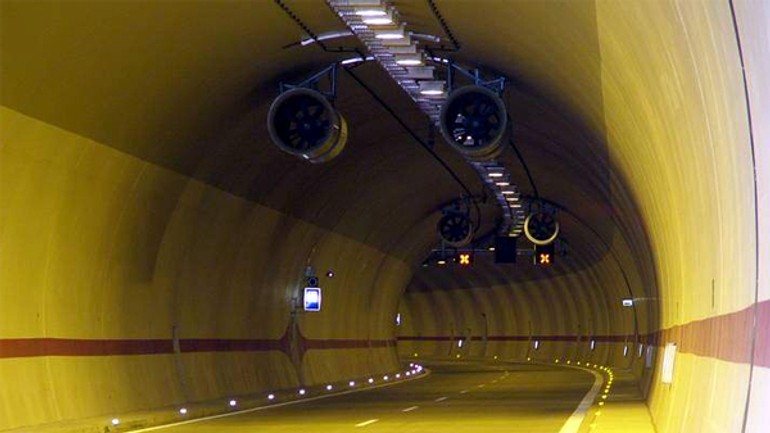 Polícia upozorňuje na víkendové dopravné obmedzenia v meste - sitina_tunel_prazdny