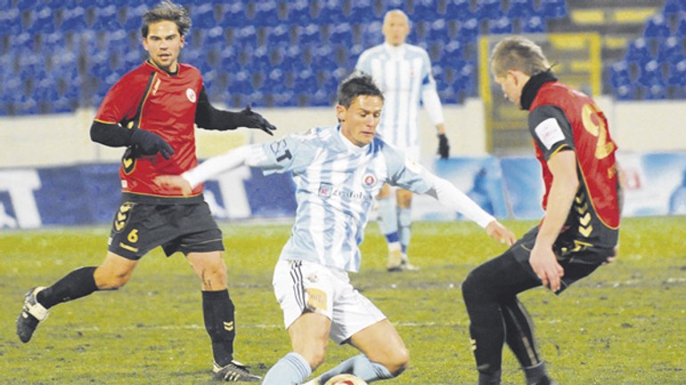 Slovan ukončil jeseň domácou remízou so senicou - Slovan se 41