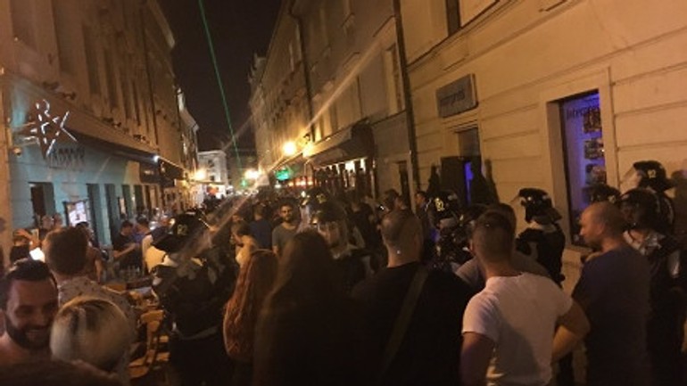 Polícia musela riešiť viacero výtržností futbalových fanúšikov - fanusikovia