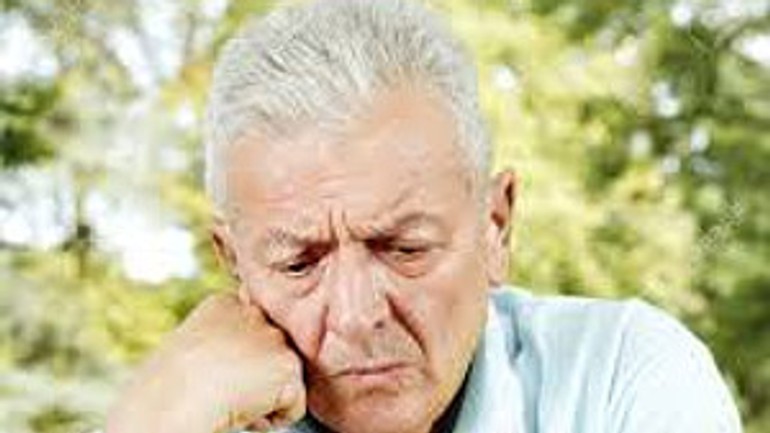 Ružinovskí seniori dostanú na stravu aj na výlety - senior