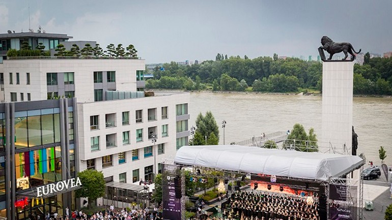 Video – na festivale viva musica! sa predstavia zahraničné hviezdy i slováci na ulici - Viva musica