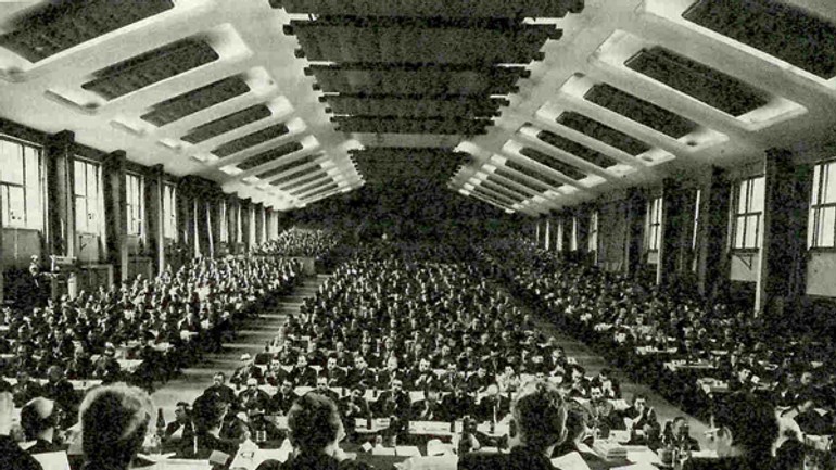 Pko malo byť náhradou za znárodnenú redutu - Pamatnik01 1