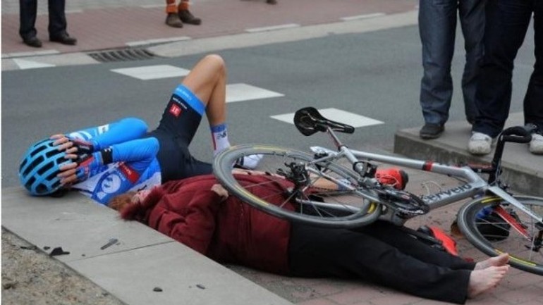 Cyklista zrazil na priechode chodkyňu a spôsobil jej ťažké zranenia - Cyklista a dochodkyna