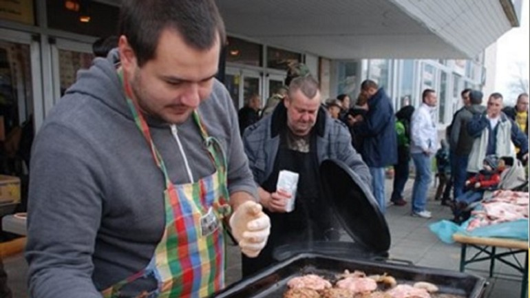 Dúbravka oživuje tradíciu zabíjačky - zabijacka dubravka