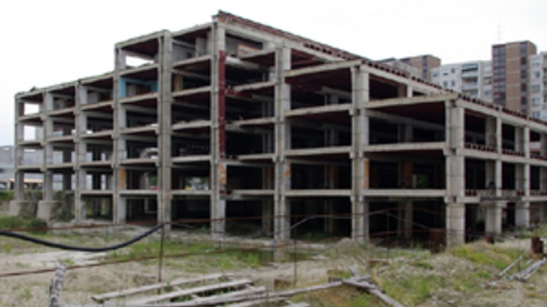 Z yosarie plazy je stále len hirošima - yosaria_plaza_ruina