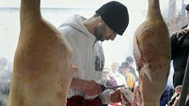 V ružinove boli v sobotu zabíjačkové slávnosti - Zabijacka1