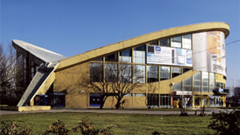 Športoviská na pasienkoch sú v ohrození - hala_pasienky2