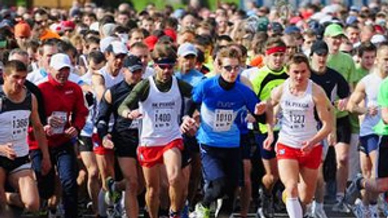 V rači sa v sobotu prvýkrát pobeží polmaratón - Beh