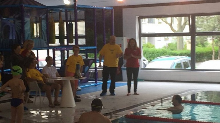 Petržalčania preplávali vzdialenosť z bratislavy do banskej bystrice! - Plavame1