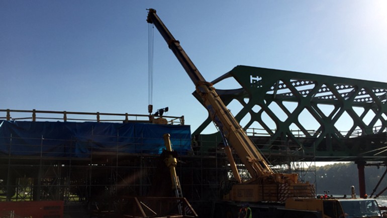 Nový starý most preklenul dunaj, dokončia ho na brehu - starymost_20151024