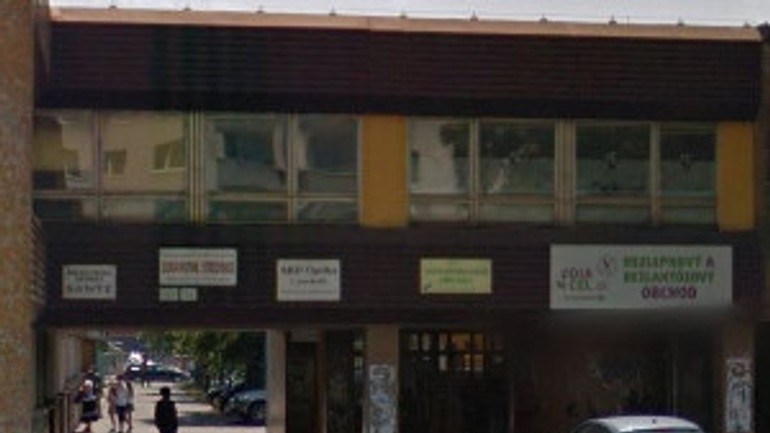 Vrakuňa na 30 rokov prenajme zdravotné stredisko bebravská - bebravska_stredisko