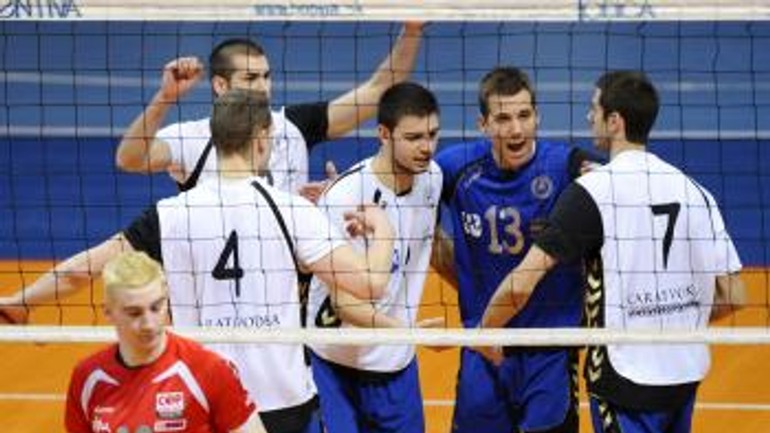 Volejbalisti vkp a vt unicef postúpili do semifinále play off - Vkp1