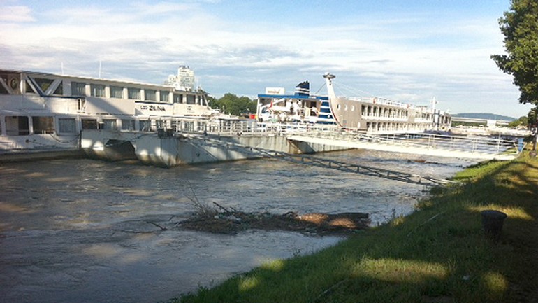 Dunaj stúpa, na morave vyhlásená povodňová aktivita - Dunaj1406 1